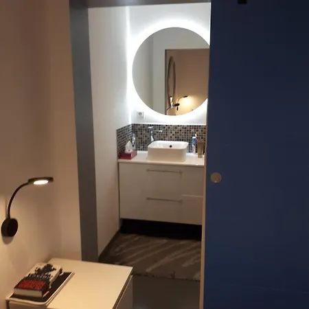 게스트하우스 Grande Chambre Et Salle De Bain Privative