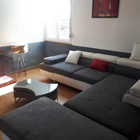 게스트하우스 Grande Chambre Et Salle De Bain Privative *